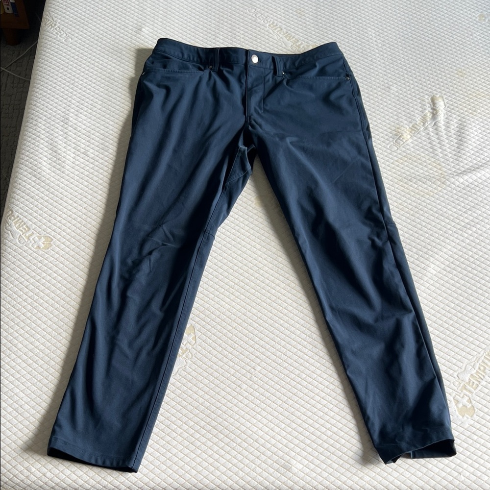 Lululemon ABC Pant Slim – Men’s 32x32 – Navy